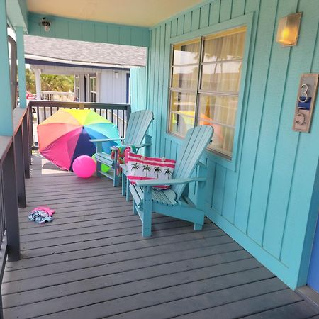 Upper Deck Hotel And Bar - Adults Only South Padre Island Eksteriør billede
